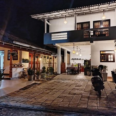 Little Villa Guest House อาฮานกามา ภายนอก รูปภาพ