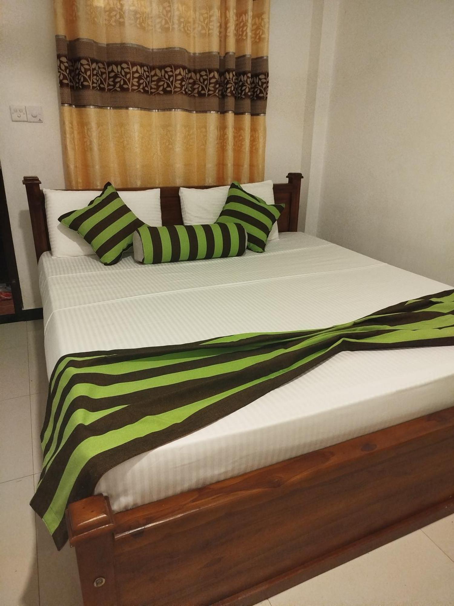 Little Villa Guest House อาฮานกามา ภายนอก รูปภาพ