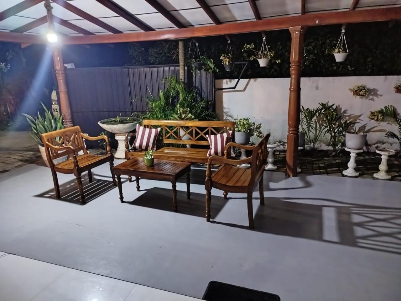 Little Villa Guest House อาฮานกามา ห้อง รูปภาพ