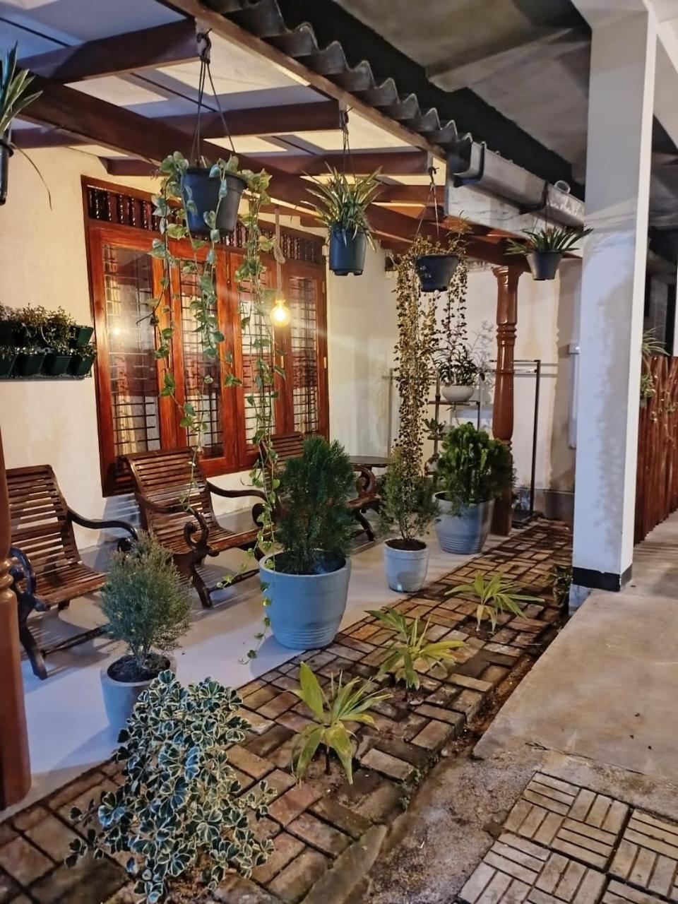 Little Villa Guest House อาฮานกามา ภายนอก รูปภาพ